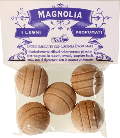 Wooden air fresheners with magnolia marbles